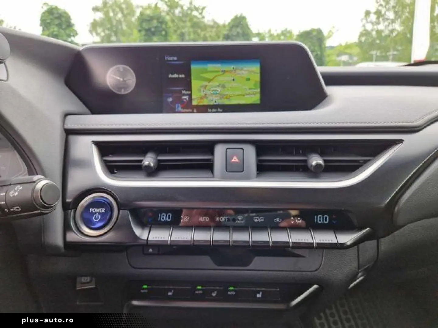 UX 250h Style Edition Navi LED ACC Apple CarPlay