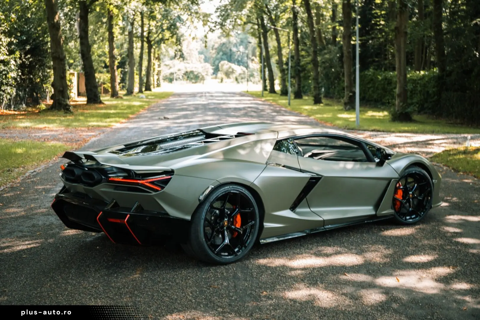 Revuelto 6.5 V12 HPEV