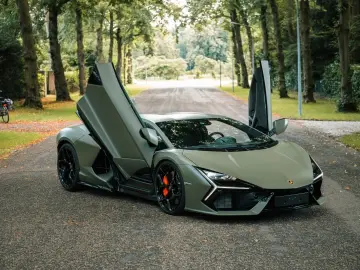 Revuelto 6.5 V12 HPEV