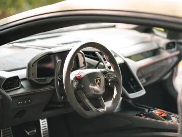 Revuelto 6.5 V12 HPEV