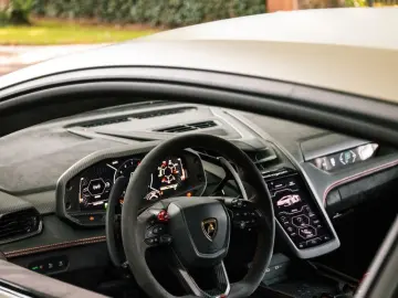 Revuelto 6.5 V12 HPEV