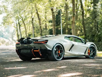 Revuelto 6.5 V12 HPEV