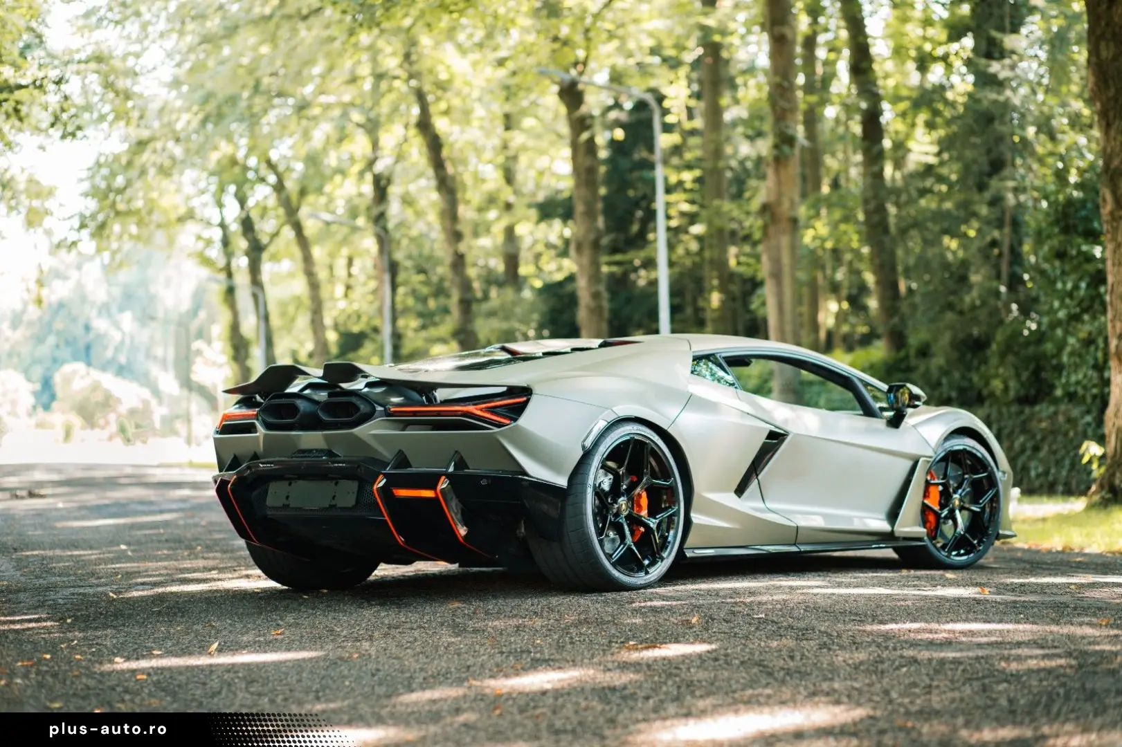 Revuelto 6.5 V12 HPEV