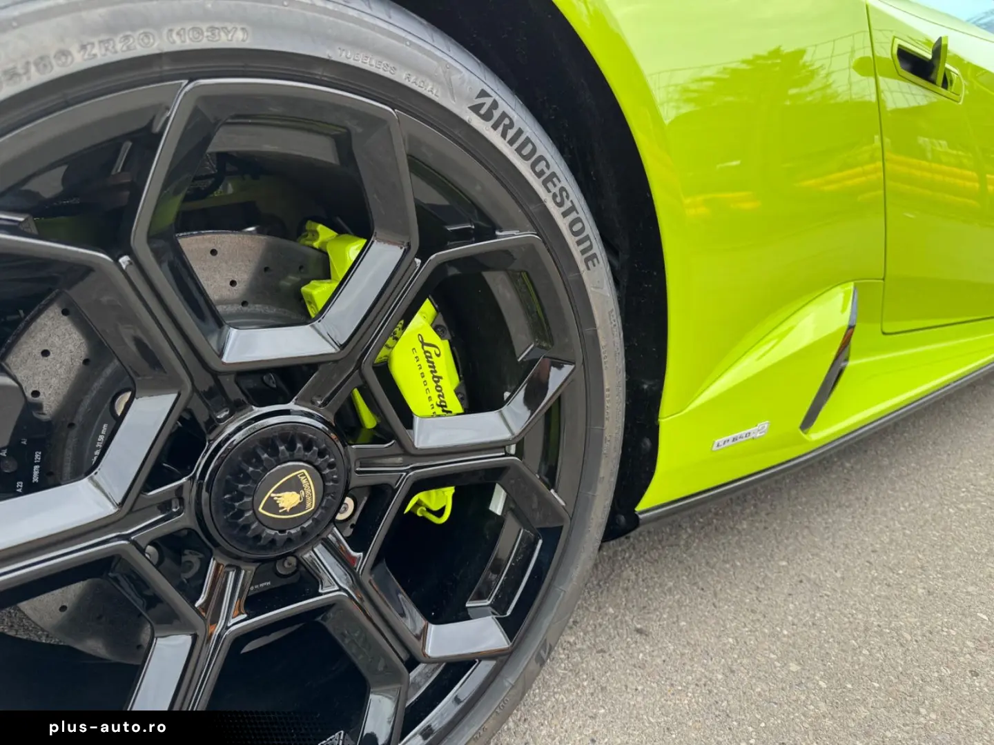 Huracán Tecnica CARBON LIFT RACING-SEATS SCANDAL