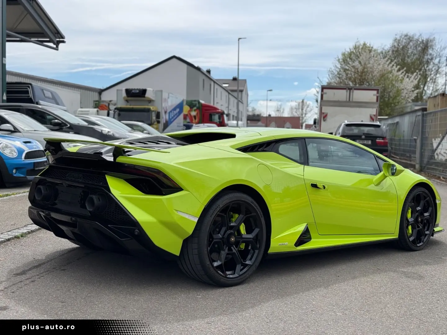 Huracán Tecnica CARBON LIFT RACING-SEATS SCANDAL