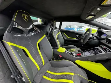 Huracán Tecnica CARBON LIFT RACING-SEATS SCANDAL