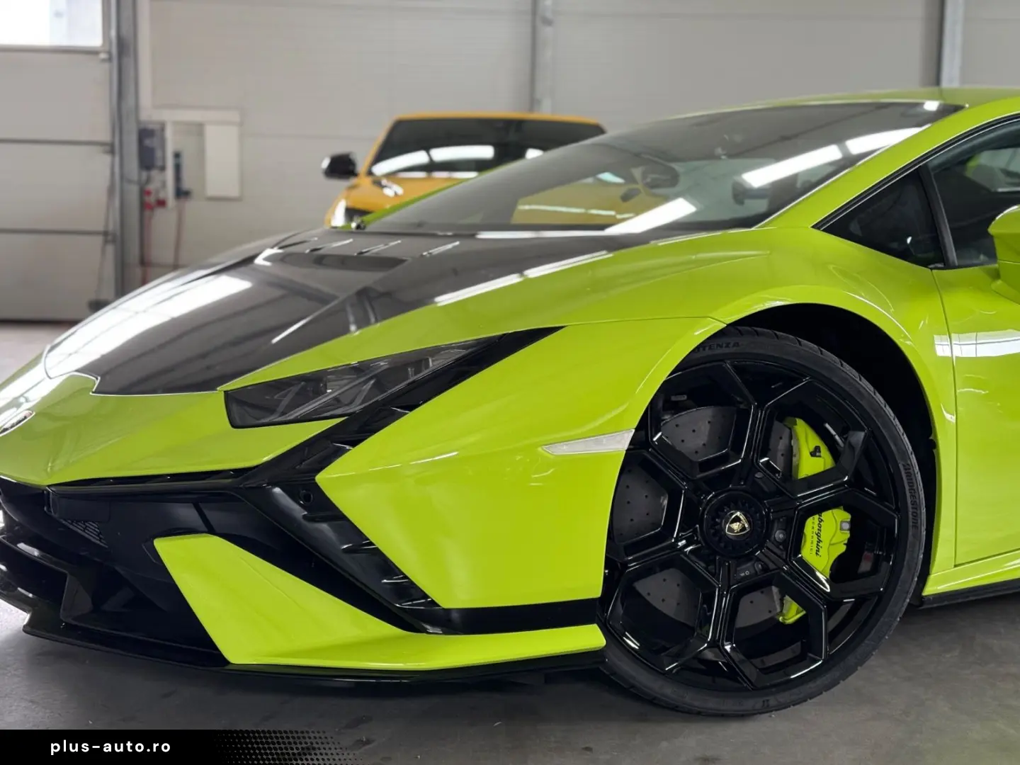 Huracán Tecnica CARBON LIFT RACING-SEATS SCANDAL