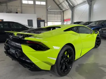 Huracán Tecnica CARBON LIFT RACING-SEATS SCANDAL