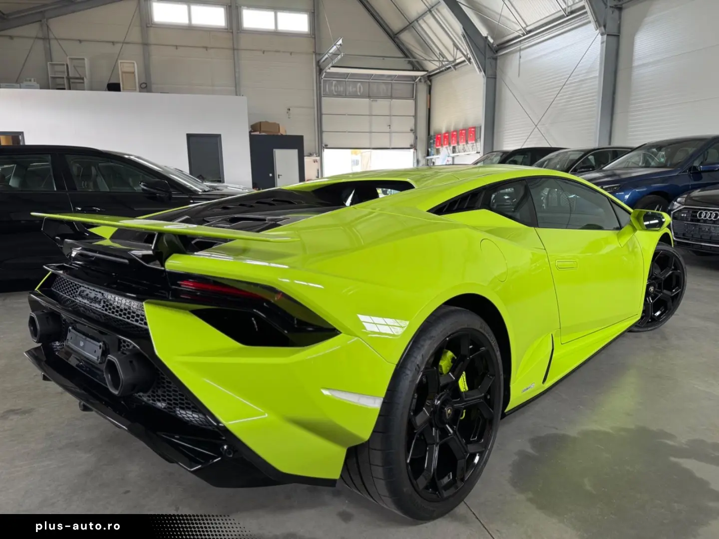 Huracán Tecnica CARBON LIFT RACING-SEATS SCANDAL