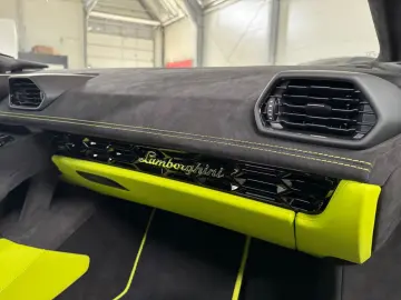 Huracán Tecnica CARBON LIFT RACING-SEATS SCANDAL