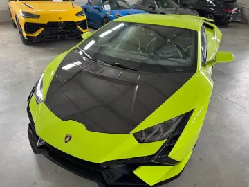 Huracán Tecnica CARBON LIFT RACING-SEATS SCANDAL