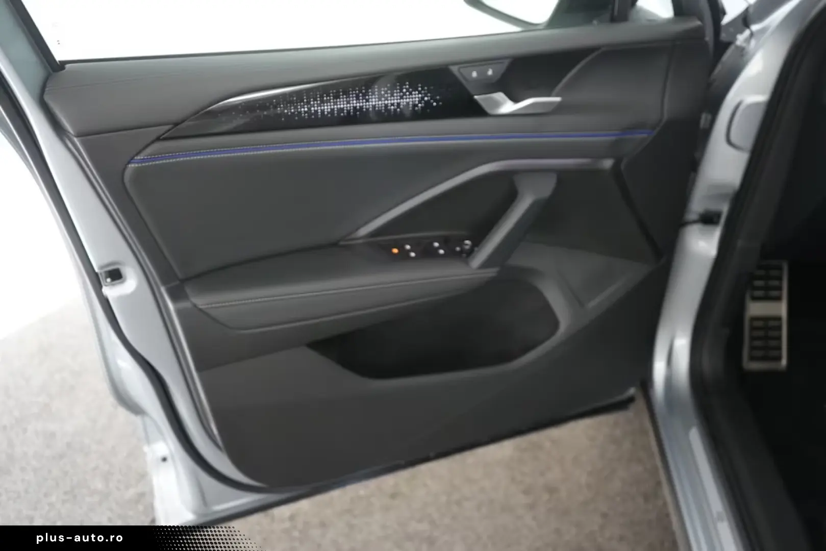 Volkswagen Tiguan 2.0 TDI 4Motion DSG R-Line ACC