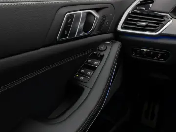 X5 xD30d M Sport Panorama Laser 360 HUD DAB H K