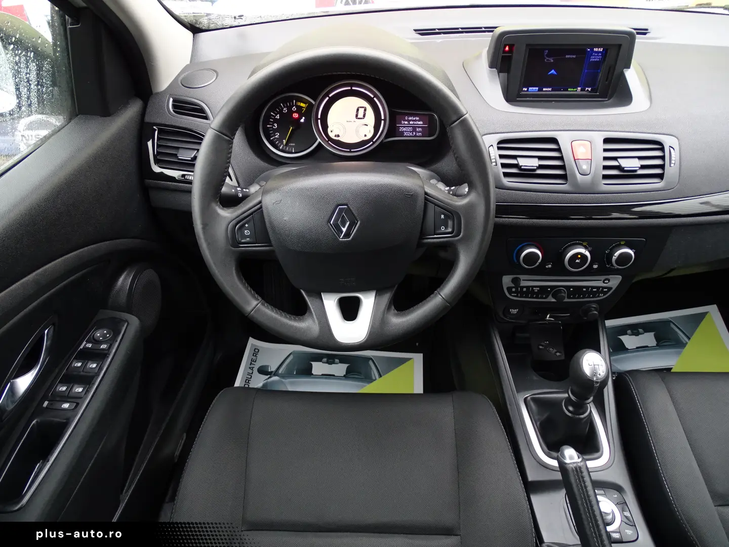 RENAULT MEGANE 1.6 MPI TOM TOM EDITION 2011