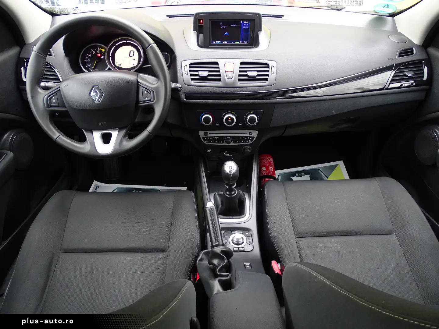 RENAULT MEGANE 1.6 MPI TOM TOM EDITION 2011