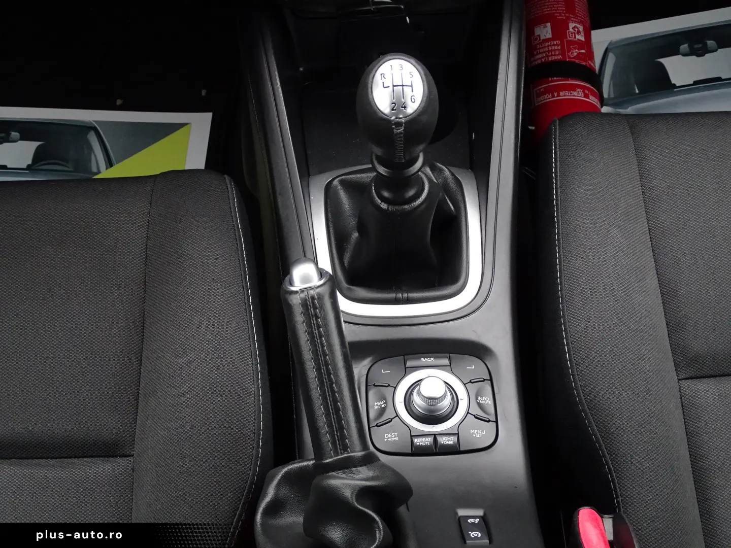 RENAULT MEGANE 1.6 MPI TOM TOM EDITION 2011