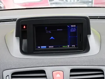 RENAULT MEGANE 1.6 MPI TOM TOM EDITION 2011