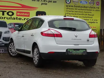 RENAULT MEGANE 1.6 MPI TOM TOM EDITION 2011