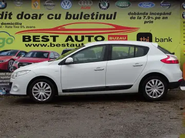 RENAULT MEGANE 1.6 MPI TOM TOM EDITION 2011