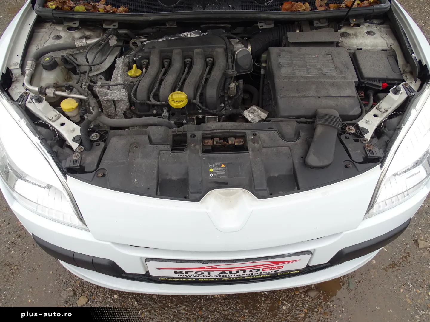 RENAULT MEGANE 1.6 MPI TOM TOM EDITION 2011