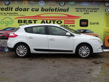 RENAULT MEGANE 1.6 MPI TOM TOM EDITION 2011