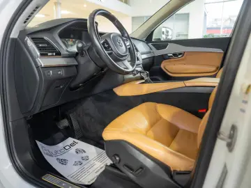 Volvo XC 90 D5 4WD