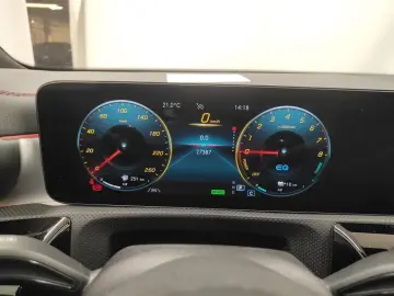 MERCEDES CLA 250e PLUG-IN HYBRID AMG LINE