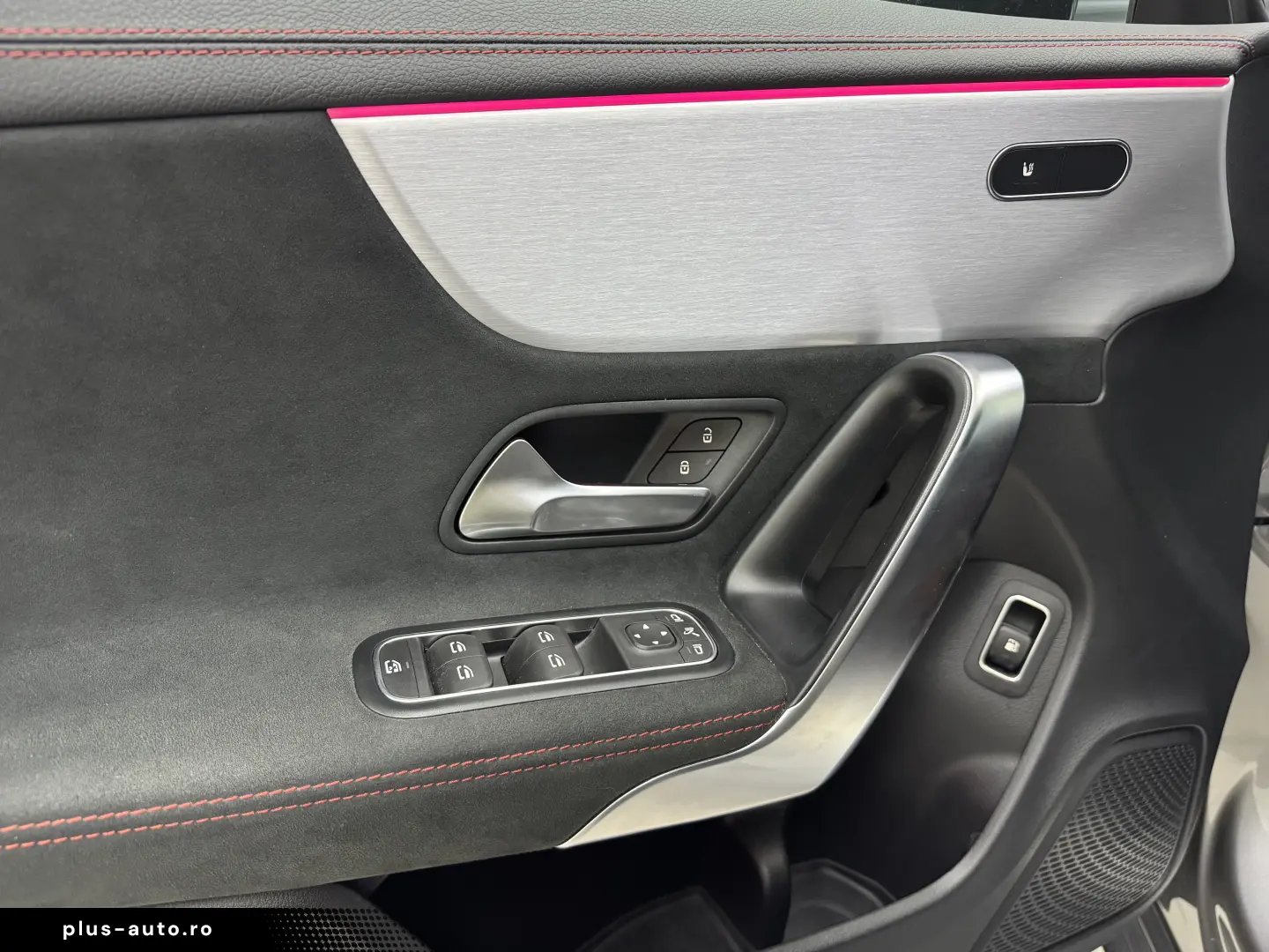 MERCEDES CLA 250e PLUG-IN HYBRID AMG LINE