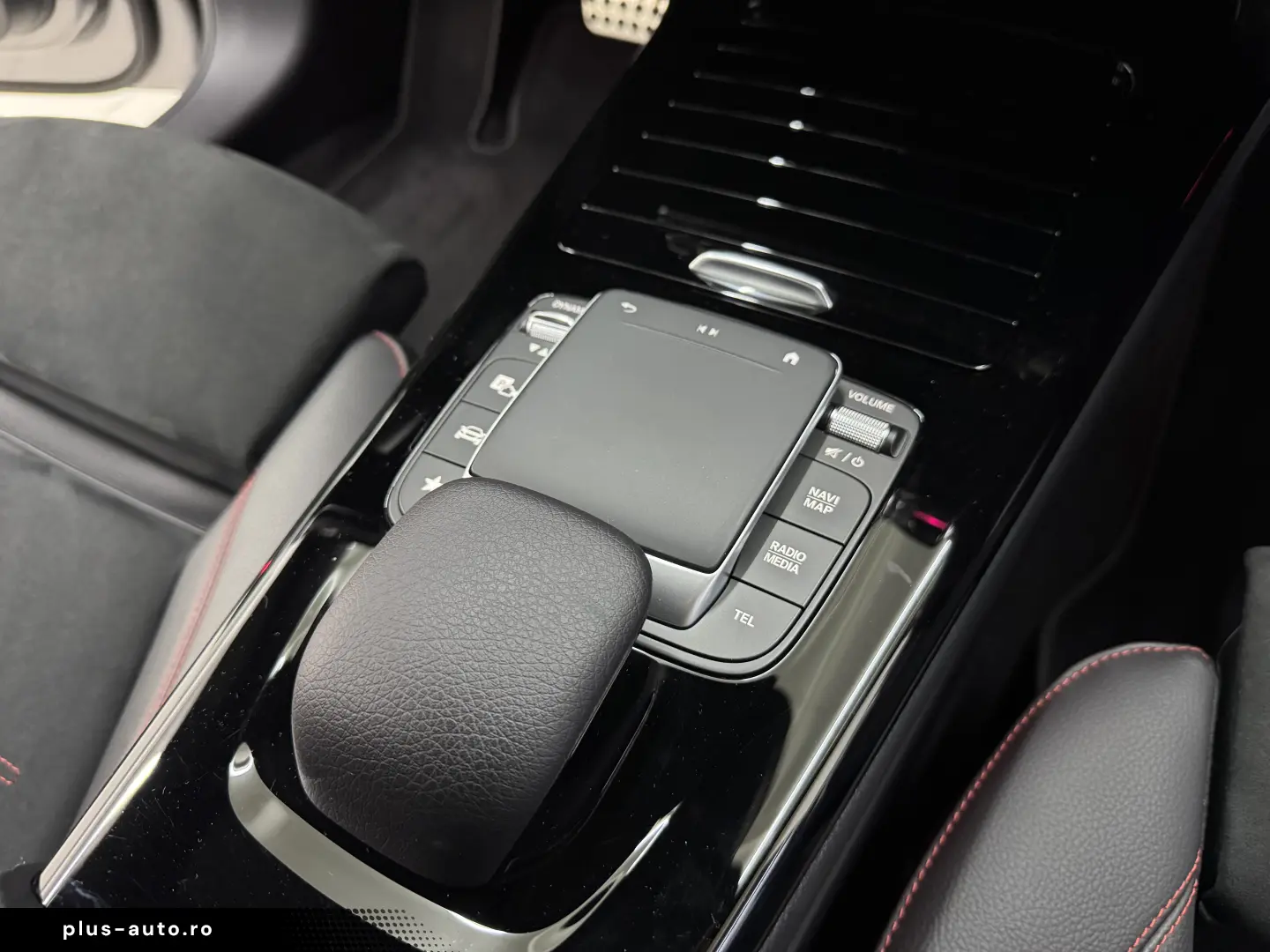 MERCEDES CLA 250e PLUG-IN HYBRID AMG LINE