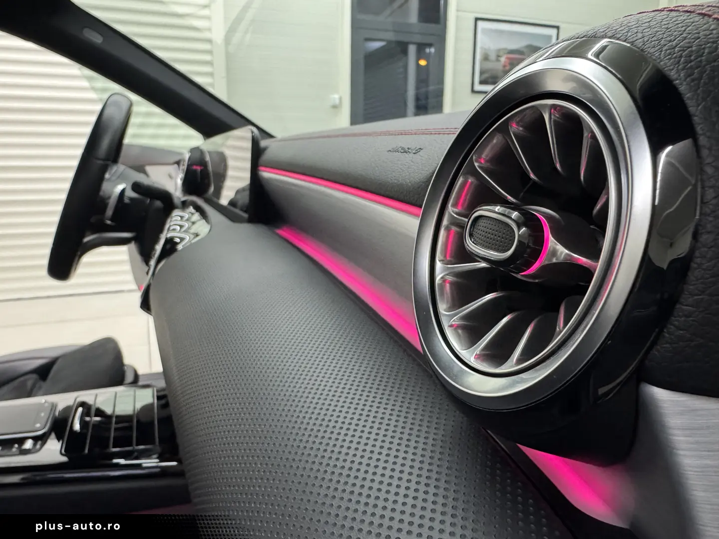 MERCEDES CLA 250e PLUG-IN HYBRID AMG LINE