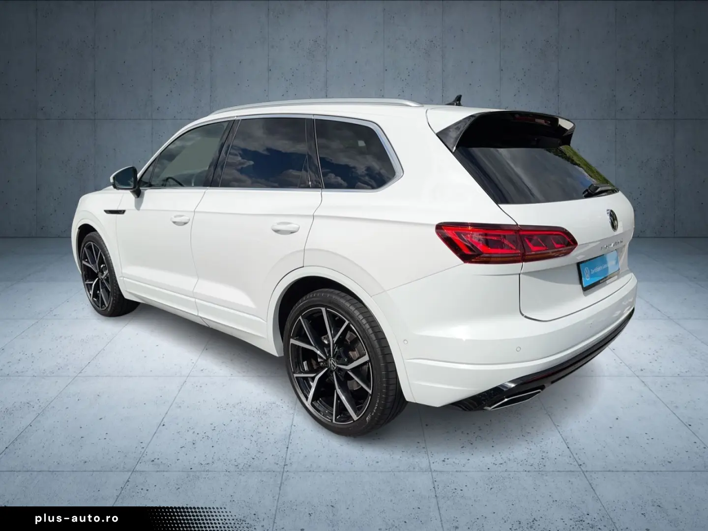 Touareg R-Line StHz AHK Pano HuD Dynaudio Luft A