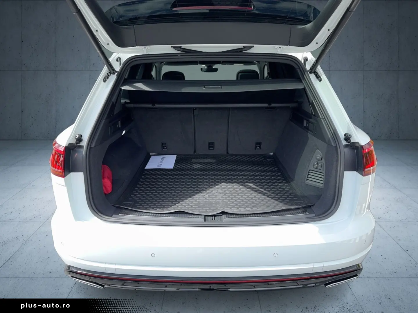 Touareg R-Line StHz AHK Pano HuD Dynaudio Luft A