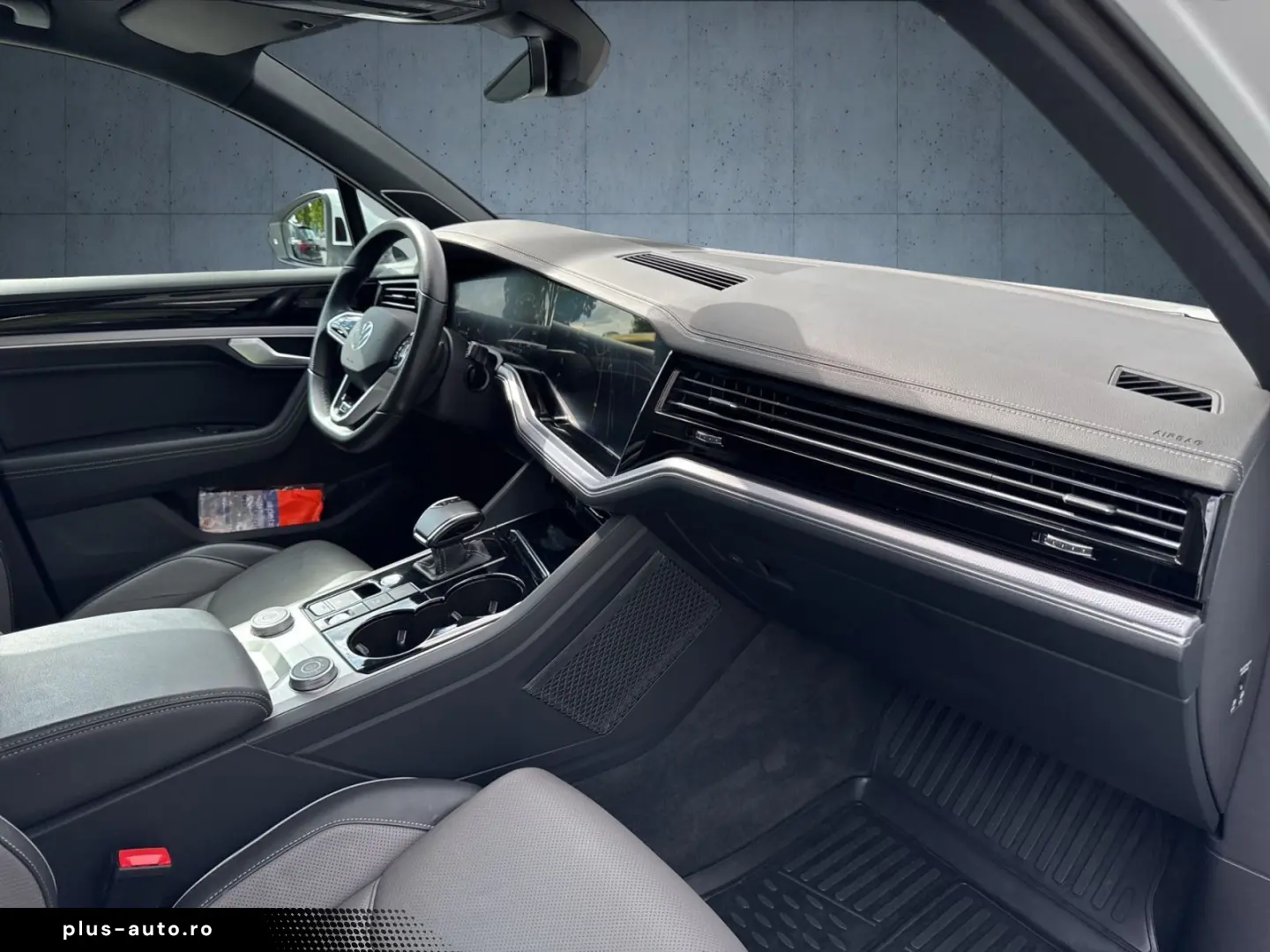 Touareg R-Line StHz AHK Pano HuD Dynaudio Luft A