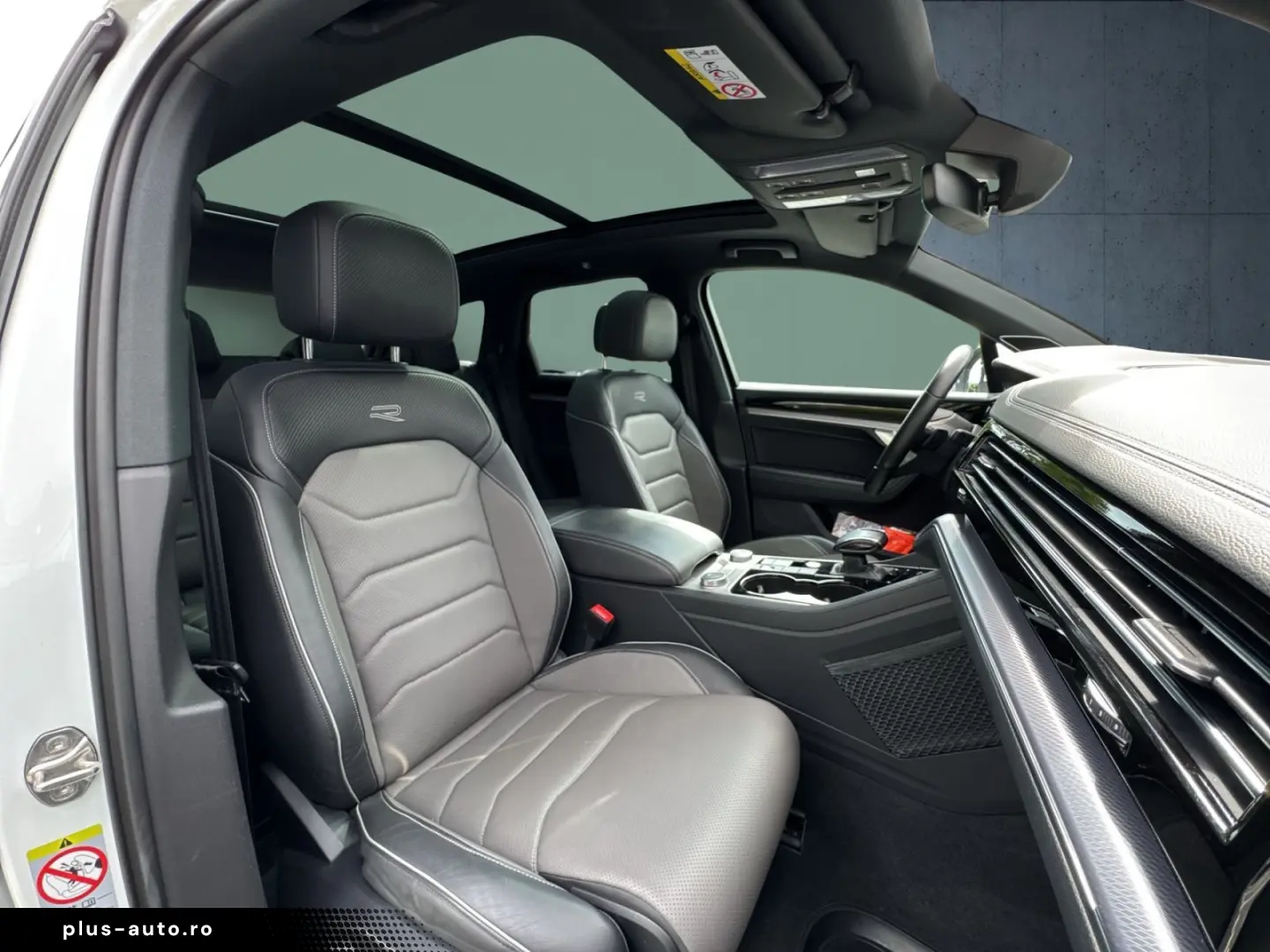 Touareg R-Line StHz AHK Pano HuD Dynaudio Luft A