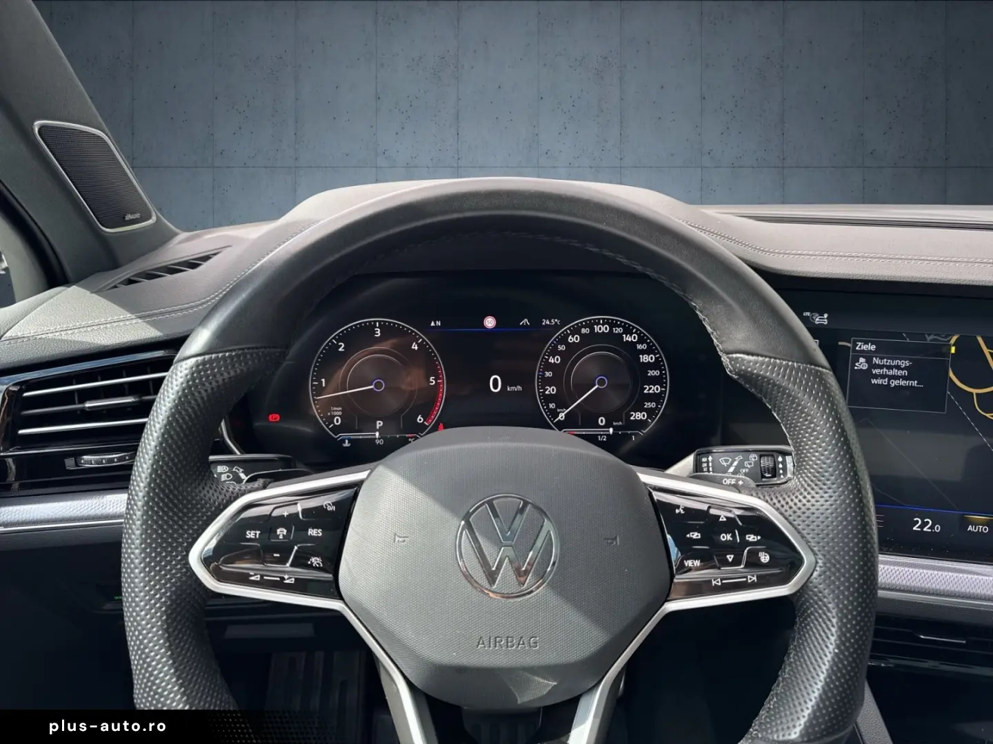 Touareg R-Line StHz AHK Pano HuD Dynaudio Luft A