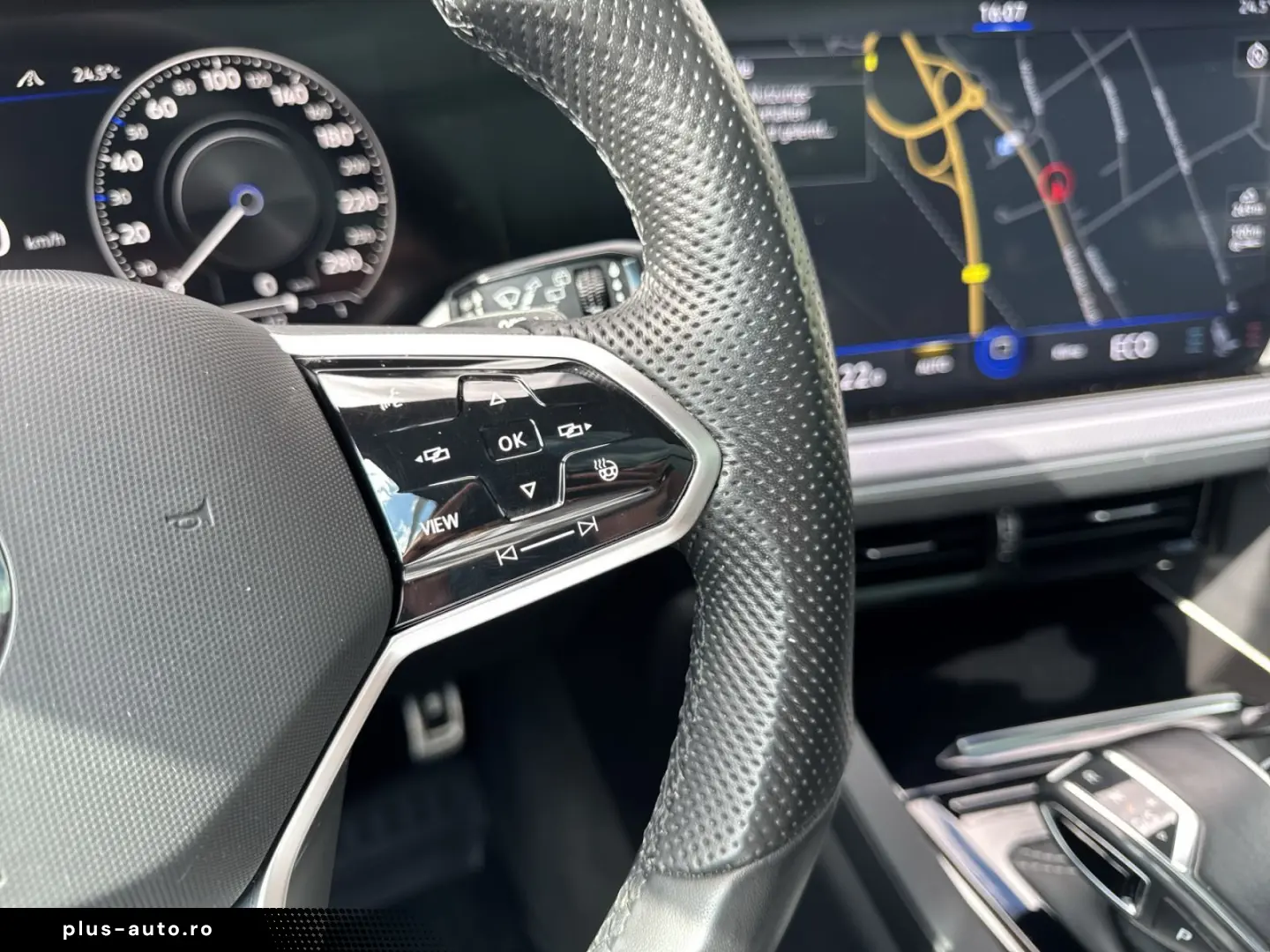 Touareg R-Line StHz AHK Pano HuD Dynaudio Luft A