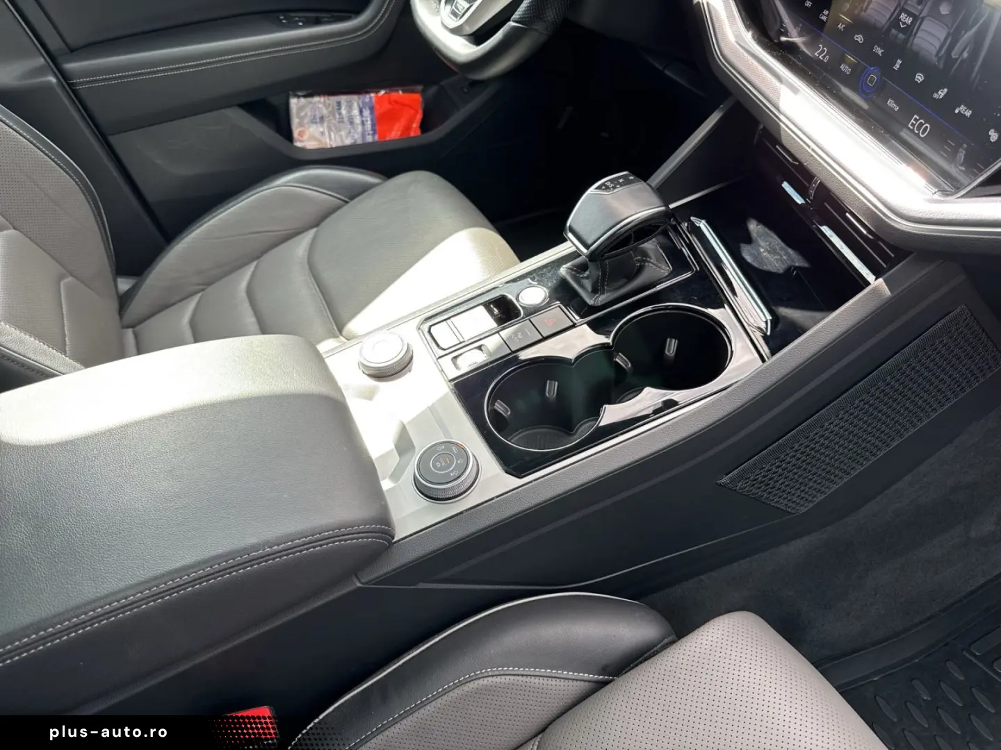 Touareg R-Line StHz AHK Pano HuD Dynaudio Luft A