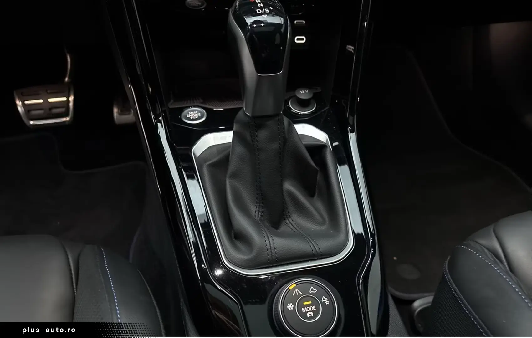 Volkswagen T-Roc 2.0 R 4X4 AKRAPOVIC LEDER PANO