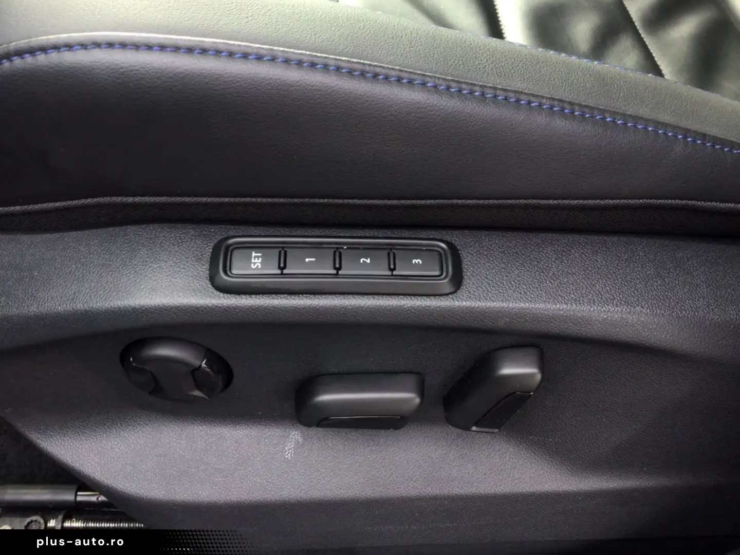 Volkswagen T-Roc 4M R NP68 AKROPOVIC LEDER PANo