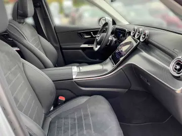 GLC 300 d 4M AMG-Pano AHK 360 H-Lenk AIR DIGITAL