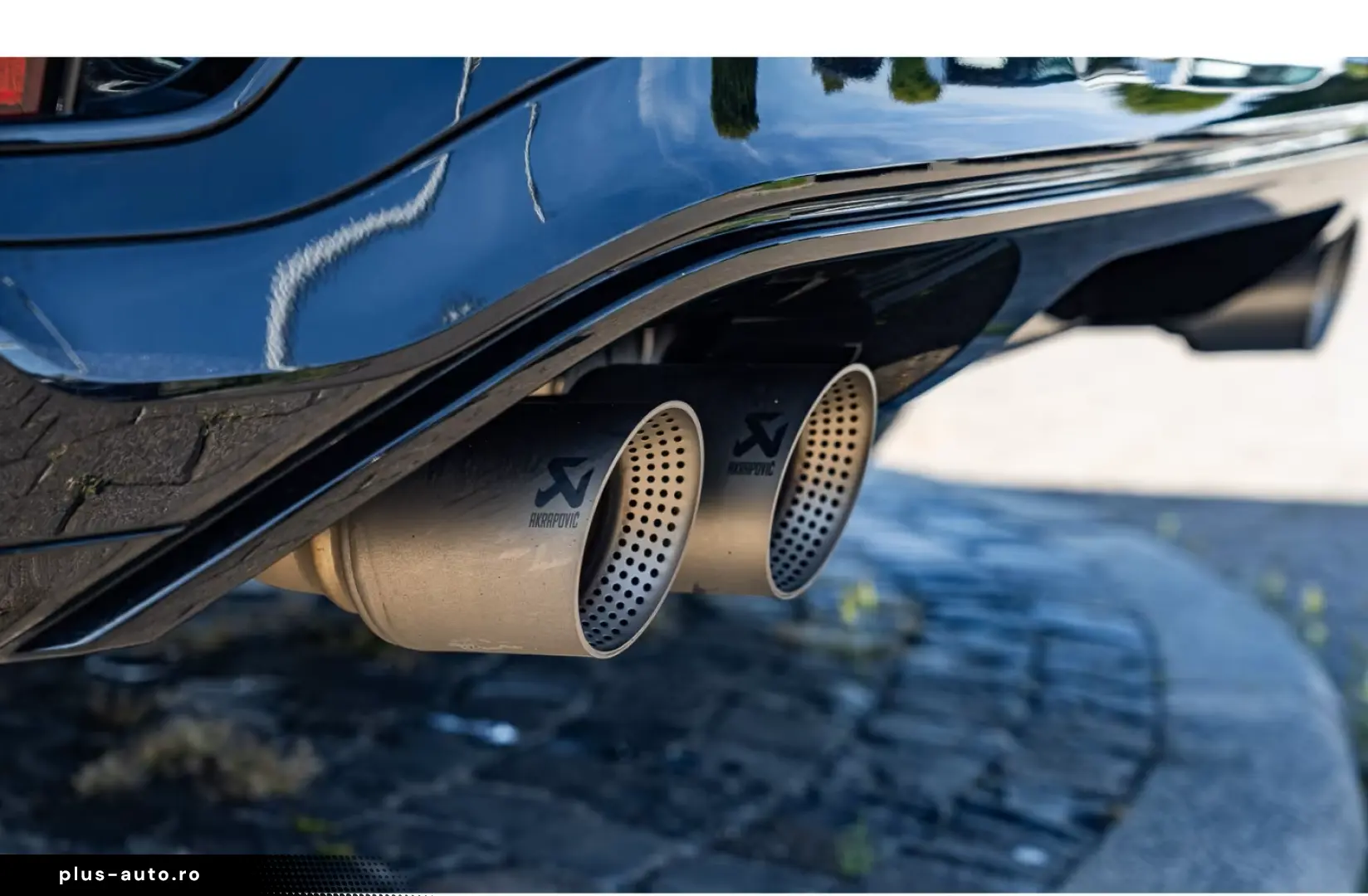 Volkswagen T-Roc R 2.0 TSI DSG 4Motion AKRAPOVIC PANO