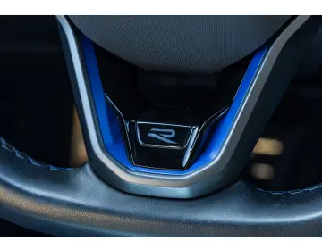 Volkswagen T-Roc R 2.0 TSI DSG 4Motion AKRAPOVIC PANO