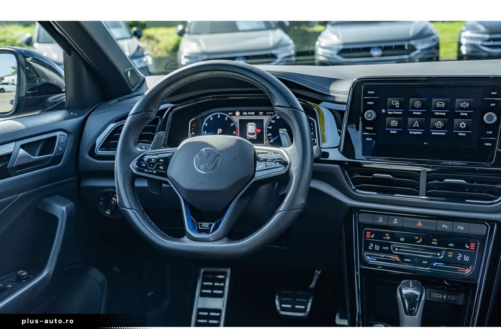 Volkswagen T-Roc R 2.0 TSI DSG 4Motion AKRAPOVIC PANO