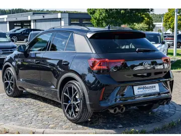 Volkswagen T-Roc R 2.0 TSI DSG 4Motion AKRAPOVIC PANO