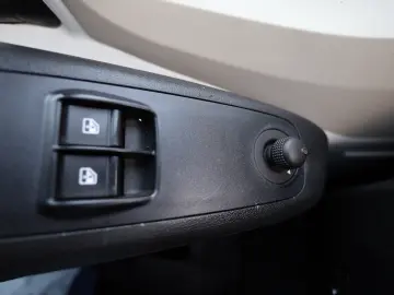 Citroen Jumper DOKA 7 locuri 2.2 BlueHDi 140C