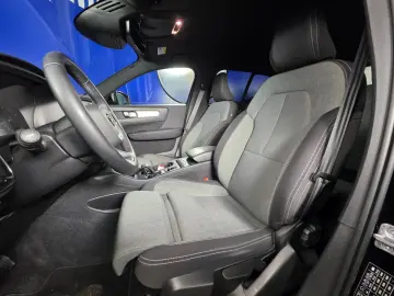 VOLVO XC 40 1.5 T3 163CP AT MOMENTUM PRO 2021