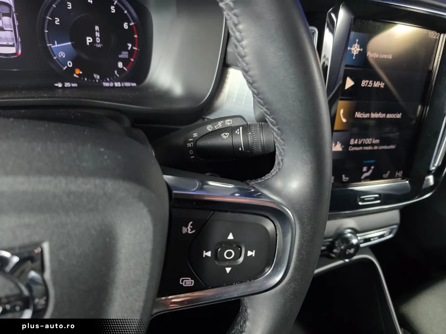 VOLVO XC 40 1.5 T3 163CP AT MOMENTUM PRO 2021