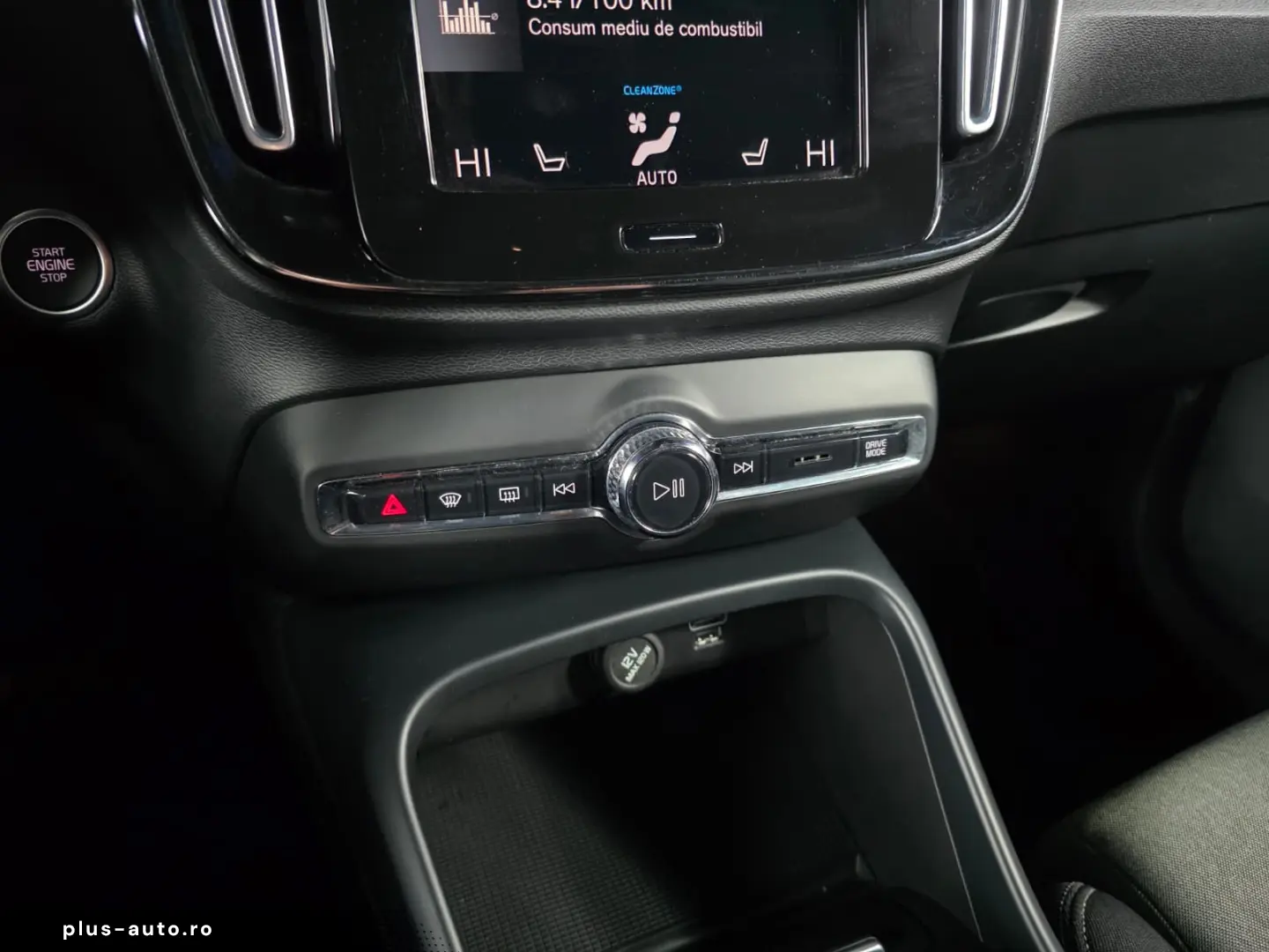 VOLVO XC 40 1.5 T3 163CP AT MOMENTUM PRO 2021