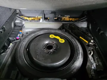 VOLVO XC 40 1.5 T3 163CP AT MOMENTUM PRO 2021