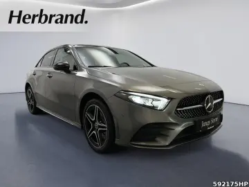 A 250 e Limousine AMG NIGHT Pano KEYLESS